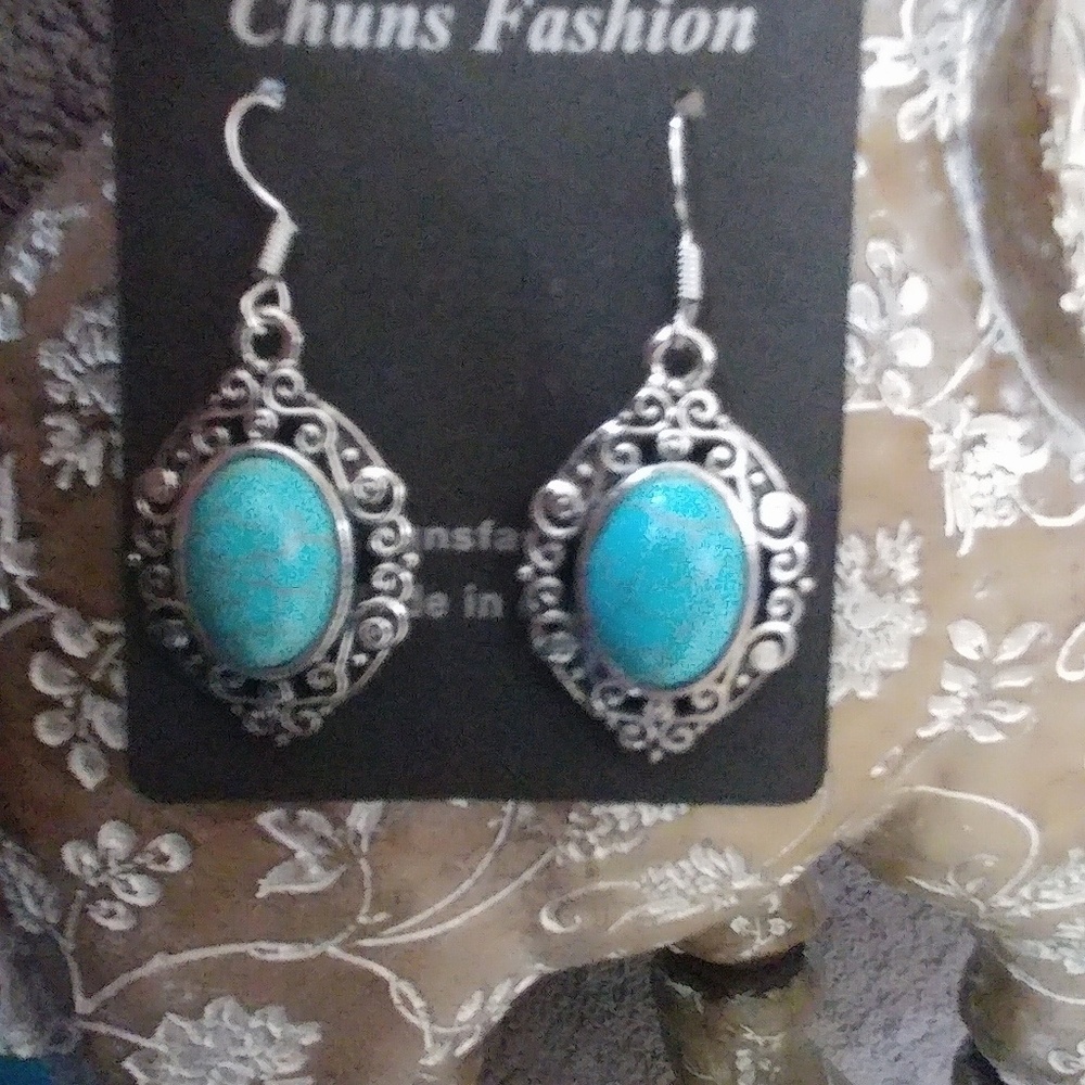 Natural Turquoise Stone Fish Hook Earrings D8 - Picture 3 of 4